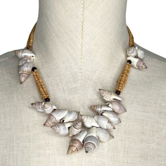 Vintage Shell Beach Choker Necklace Beaded 19” - Picture 1 of 5